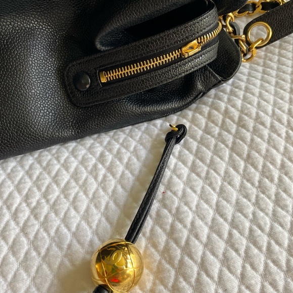 Preowned CHANEL vintage jumbo flap CC turnlock caviar shoulder chain tote bag - Picture 16 of 16